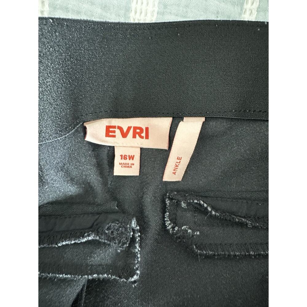 EVRI Women Plus Black Gray Pink Plaid Trousers Ankle Pants Size 16W - Picture 5 of 6